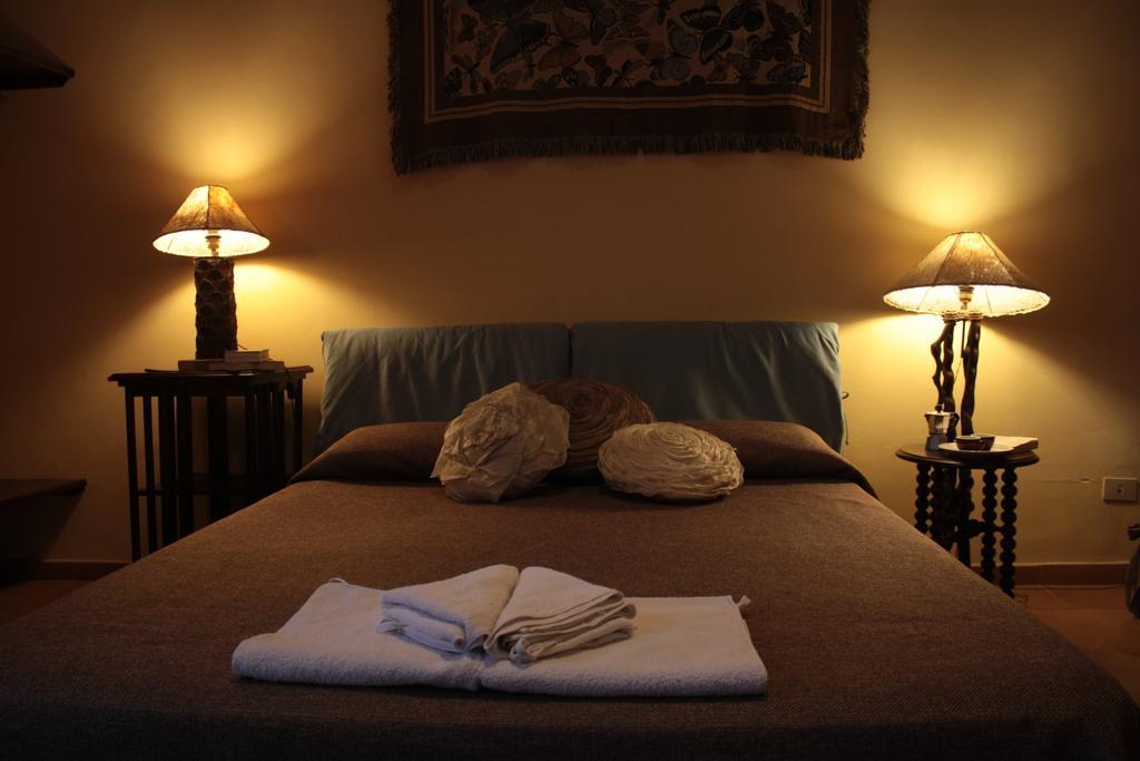 Dimora Dei Giganti Bed and Breakfast Napels Buitenkant foto
