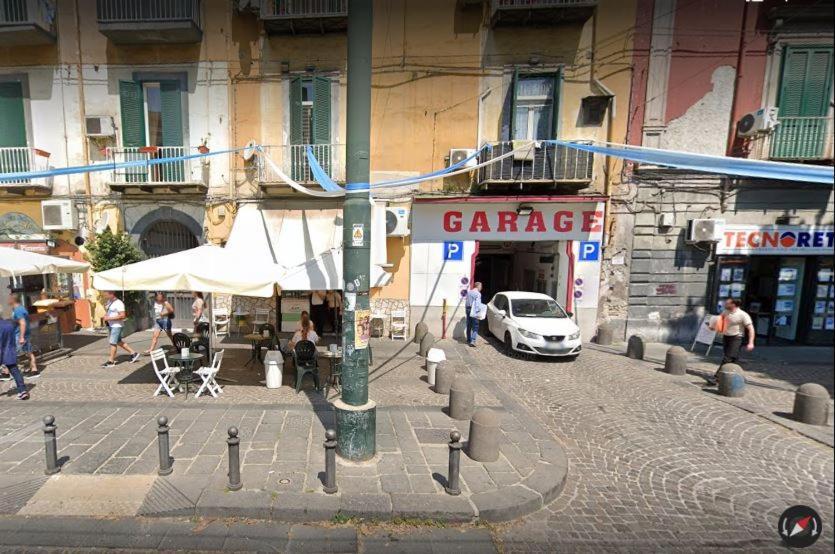 Dimora Dei Giganti Bed and Breakfast Napels Buitenkant foto