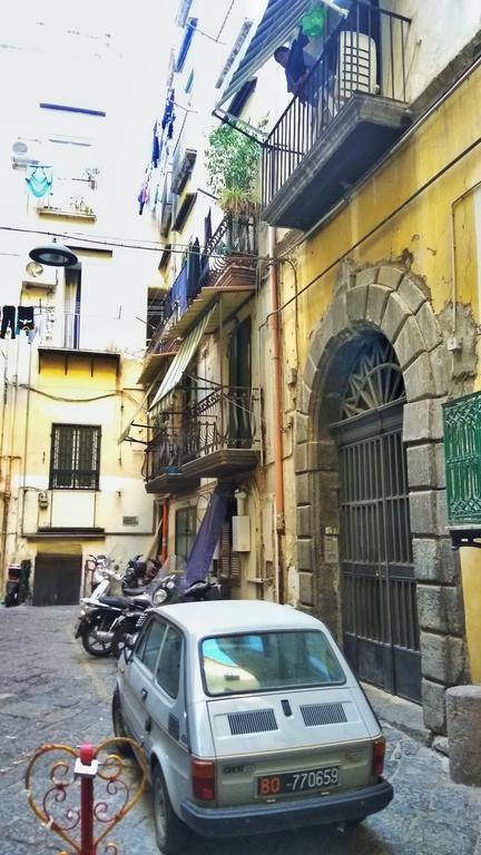 Dimora Dei Giganti Bed and Breakfast Napels Buitenkant foto