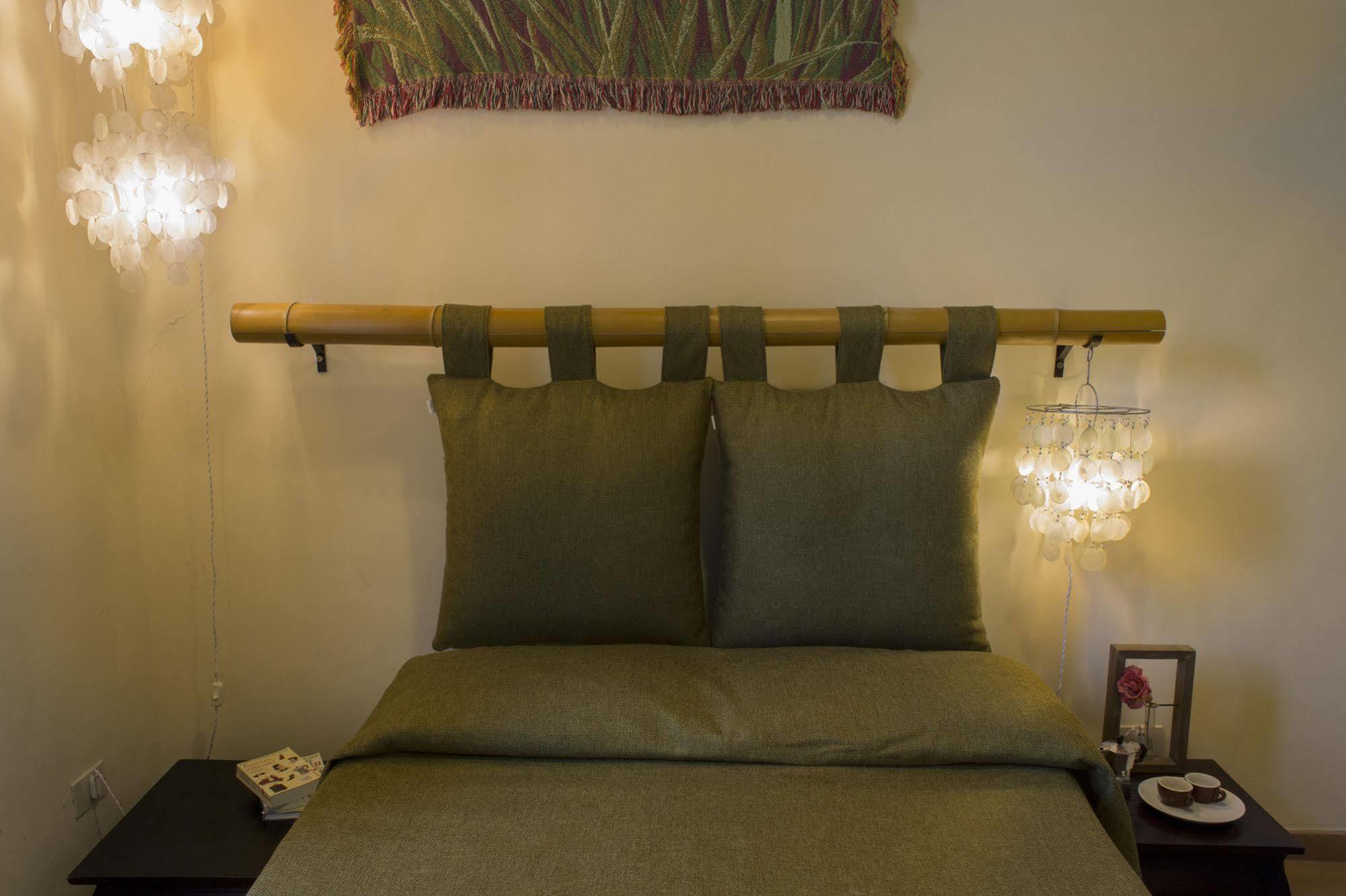 Dimora Dei Giganti Bed and Breakfast Napels Buitenkant foto